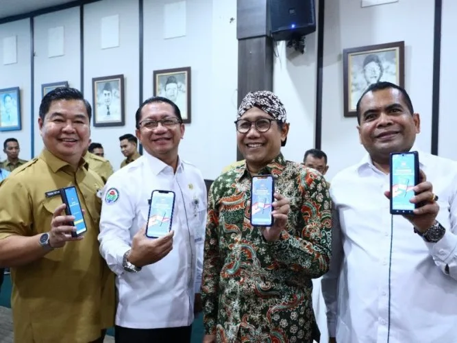 Dirjen Dulcapil Kemendagri Apresiasi Gus Menteri PDTT, Menteri Pertama Aktivasi KTP Digital