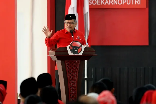 Hasto Beberkan Kemungkinan Bacawapres Kejutan