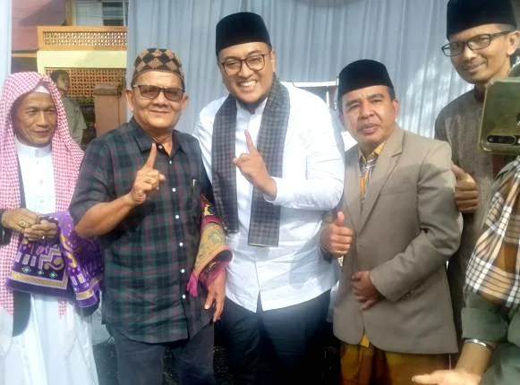 Caleg Tanah Datar