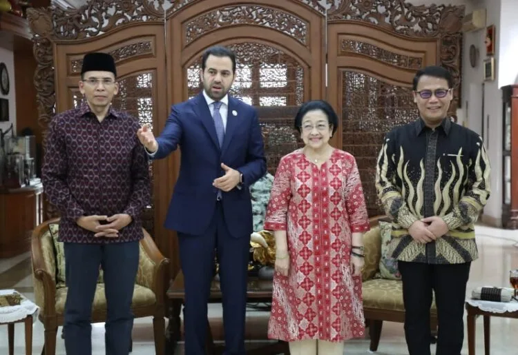 Megawati Terima Sekjen Zayed Award untuk Persaudaraan Manusia