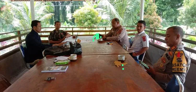 Duduk Bareng LPPKI, Kasat Binmas Polres Pasaman Barat Ajak Masyarakat Ciptakan Kamtibmas Kondusif