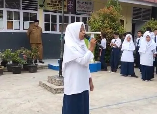 MTsN 5 Solok Selatan Tingkatkan Kepercayaan Diri Siswa Melalui Kegiatan Kultum