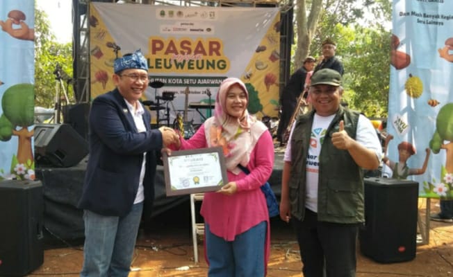 Tingkatkan Ekonomi Petani, Pj Bupati Bekasi Sambut Baik Pasar Pasisian Leuweung