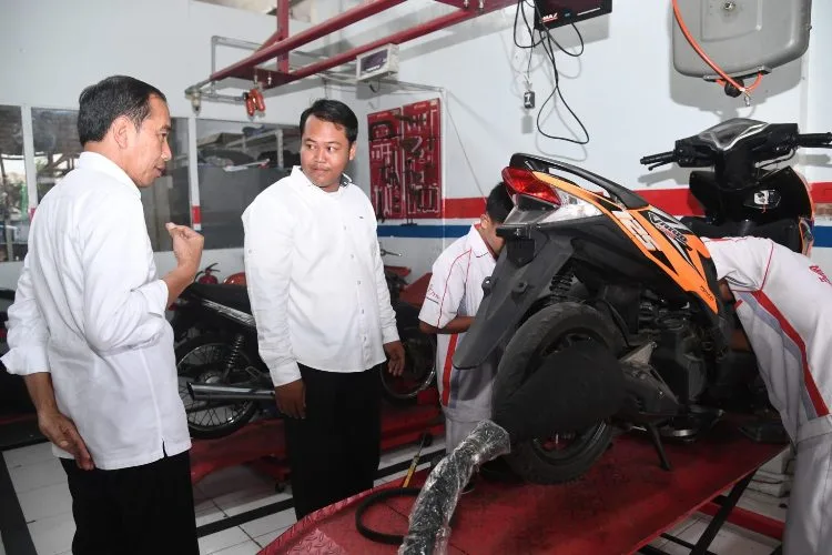 Presiden Jokowi SMKN 5 Padang