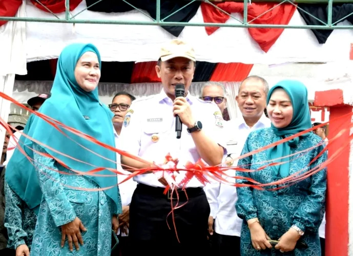 Launching Rumah Kibas Stunting di Polman, Prof Zudan: Target Tiga Bulan Zero