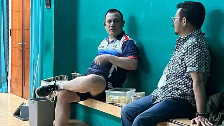 Ketua KPK Beri Penjelasan Terkait Foto di Lapangan Bulutangkis Bersama Mentan