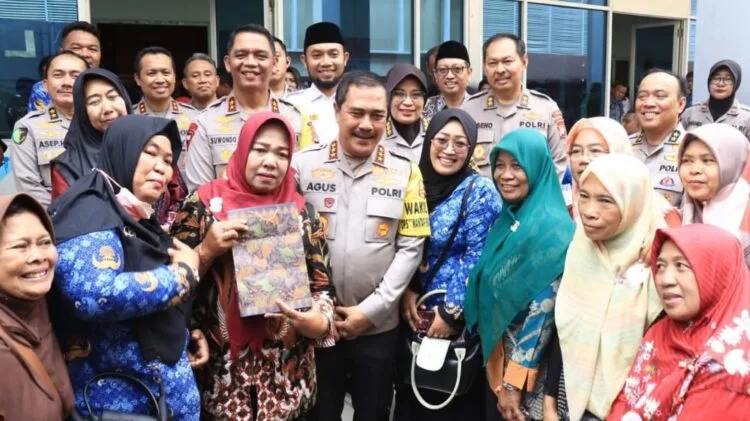 Wakapolri Ajak Masyarakat Ciptakan Pemilu Damai Dengan Kegiatan Sosial