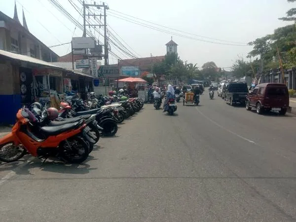 Parkir liar YARSI