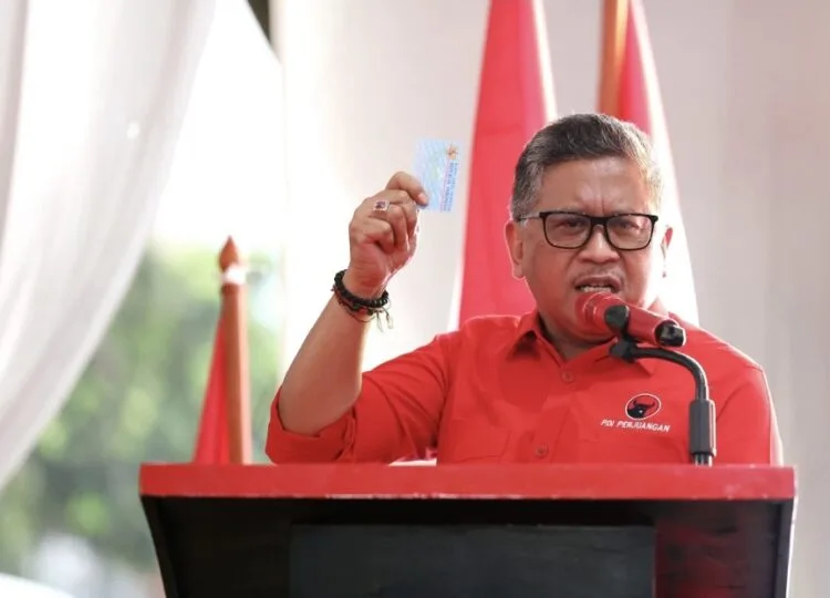 Tim Pemenangan Ganjar-Mahfud Blusukan Serentak, Bagikan 3 Telur Rebus Pindang