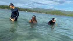 Jaga Ekosistem Laut, Polda Lampung Bersih-bersih Pantai