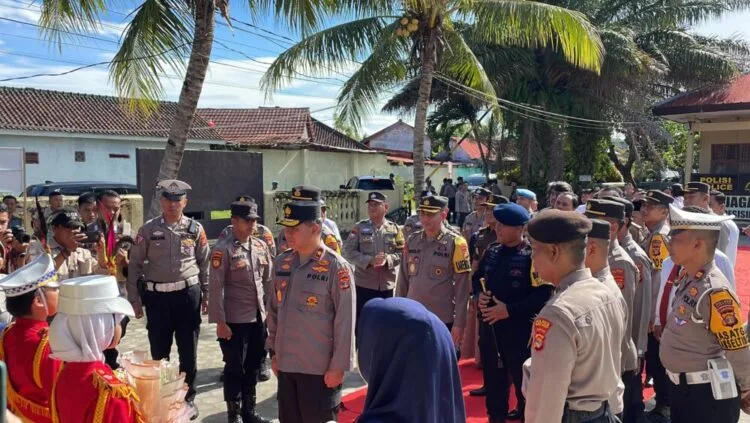 Kunker di Polres Pesibar, Wakapolda Lampung Apresiasi Kinerja Personel Pesibar