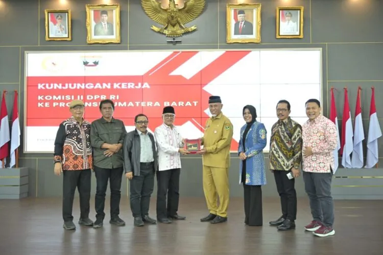 Komisi II DPR RI Tinjau Kesiapan Pemilu Sumbar
