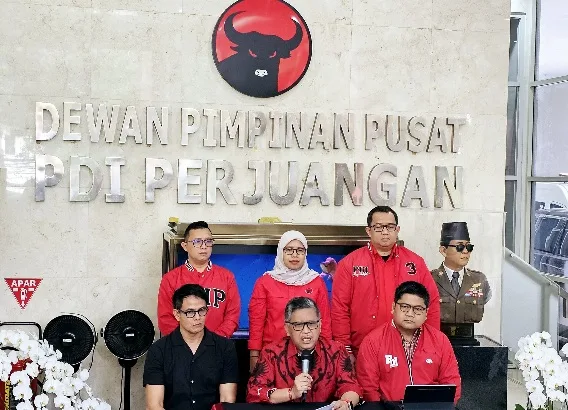 Hasto Putarkan Rekaman Ketua Gunungkidul yang Didatangi Paspampres agar Turunkan Bendera PDIP