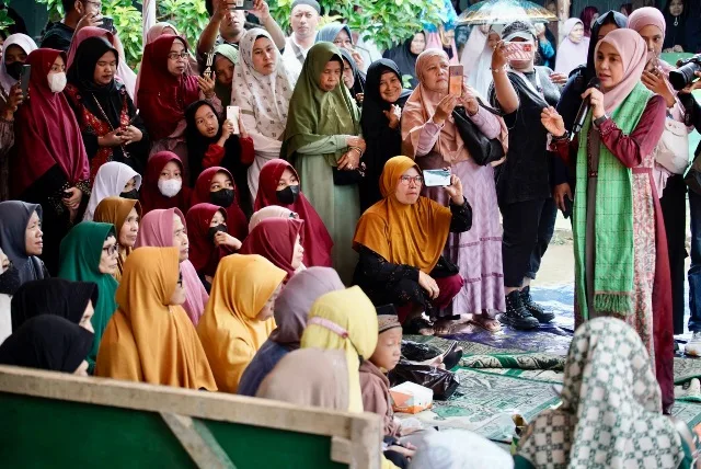 Siti Atikoh: KTP Sakti Solusi Persoalan Bansos Tak Tepat Sasaran
