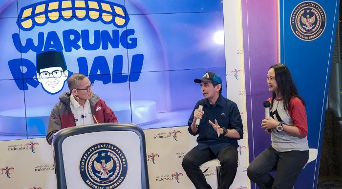 Kreatif dan Menarik, Kemenparekraf Fasilitas Pemasaran 10 Jenama Lokal di Warung Rojali