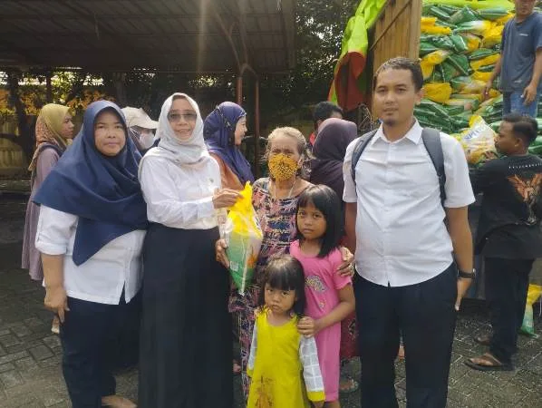Upaya Stabilkan Harga Beras, Dinas Perdagangan Pemkab Bekasi Gencarkan Operasi Pasar Beras