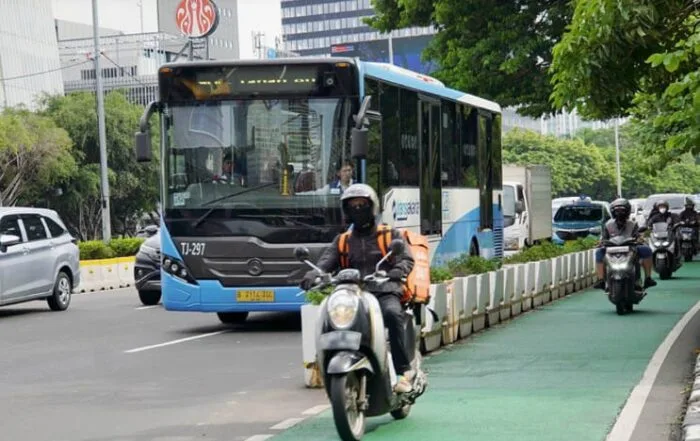 Pemprov DKI Didesak Tindak Tegas Para Penyalahguna Terotoar