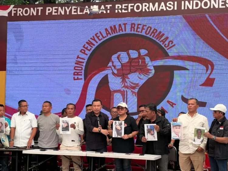 Masyarakat Pro Demokrasi Kecam Kekerasan Aparat terhadap Massa Aksi di Depan Gedung DPR