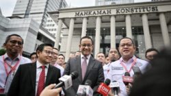Datangi MK, Capres 01 Berharap Praktik Konstitusi Tetap Terjaga, Demokrasi di Indonesia Berjalan Dengan Baik