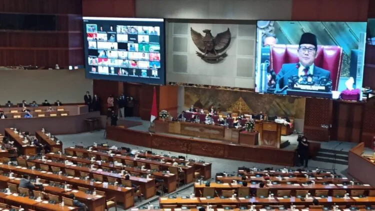 DPR RI Gelar Rapat Paripurna, Puan Maharani Absen