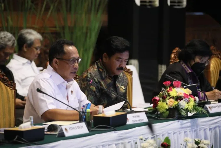 Mendagri Minta Pemda Segera Susun Perda Karhutla