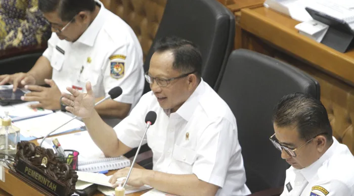 Rapat dengan DPR, Mendagri Tito Tegaskan Gubernur DK Jakarta Tetap Dipilih Oleh Rakyat