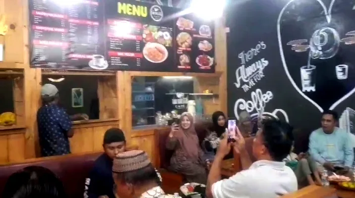 Oto Kafe Balai Talang, Inovasi Model Kafe Edukasi Tim Media Otonominews Sumbar