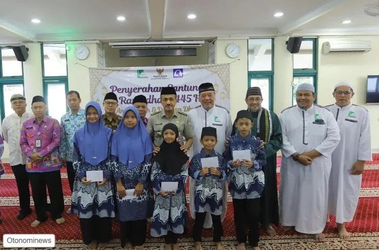Wali Kota Jakarta Timur Salurkan Santunan untuk 850 Anak Yatim