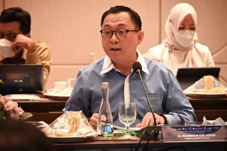 Marwan Cik Asan Ingatkan Pemerintah Waspadai Perlambatan Pertumbuhan Ekonomi 2024