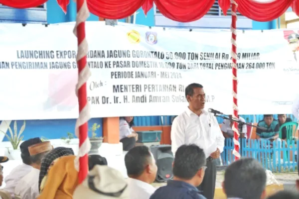 Mentan Amran Lepas Ekspor Perdana 50 Ribu Ton Jagung ke Filipina