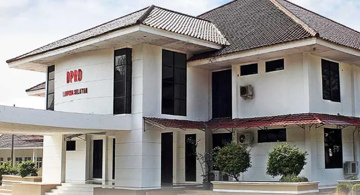 DPRD Lamsel Minta Keluhan Warga di 3 Desa Terkait Aktifitas Tambang Batu Andesit Milik PT Bima Disikapi dengan Bijak 