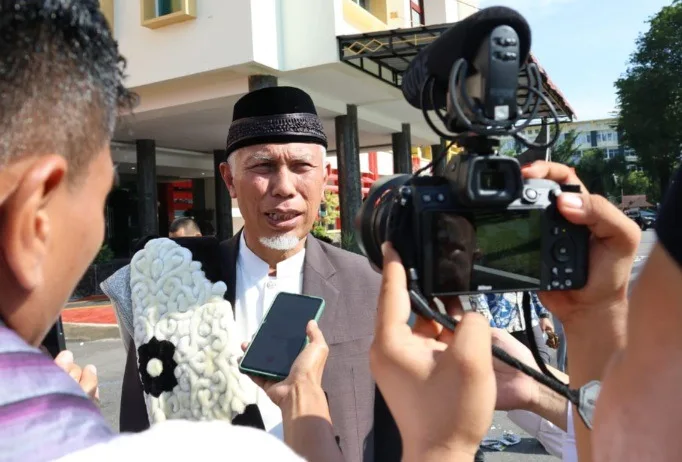 Diduetkan dengan Vasco? Mahyeldi: Ada Mekanisme yang Harus Ditaati