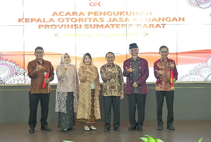 Pengukuhan Kepala OJK Sumbar Diharap Membawa Dampak Positif