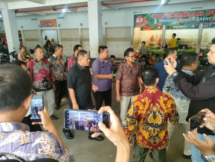 Komisi II DPRD Kota Bekasi Sidak Pasar Jatiasih, Tindaklanjuti Dugaan Pelanggaran
