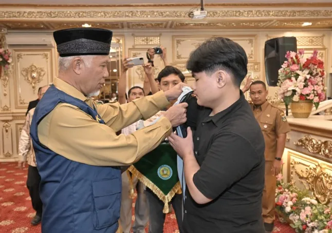 Gubernur Mahyeldi Lepas 761 Peserta KKN Universitas Baiturrahmah
