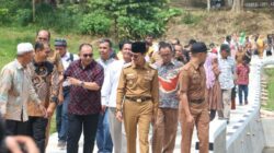 Bupati Safaruddin Resmikan Jalan Usaha Tani Guguak VIII Koto