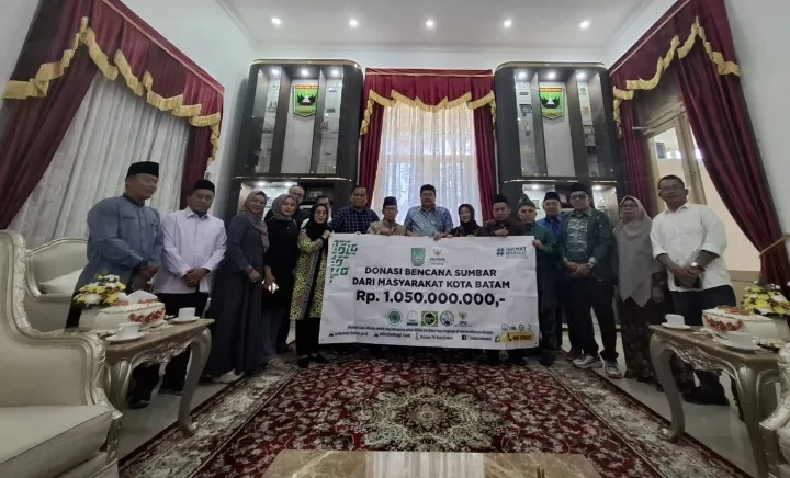 Masyarakat Kota Batam Bantu Korban Bencana Sumbar Rp1.05 Miliar