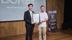 Boney Raih Rekor MURI atas Penjualan Suplemen Peninggi Badan Terbanyak