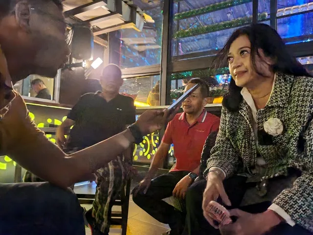 Rutin Gelar Event, Roosita Febby Ronaldy Obati Dahaga Pecinta Musik ’80an