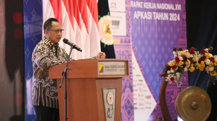 Mendagri Sampaikan Sejumlah Pesan Penting di Rakernas APKASI, Salah Satunya Perlu Ada Pelatihan Kepala Daerah 