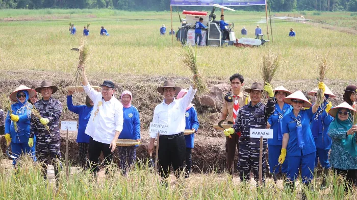 Mentan Andi Amran Puji Gebrakan TNI AL Terkait Akselerasi Lahan Ketahanan Pangan di Lampung 