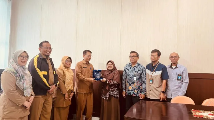 Pemkab Solok Raih Penghargaan dari KPPN Solok atas Prestasi Rekonsiliasi Pajak dan DAK Fisik