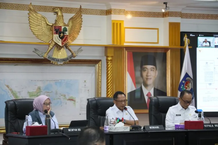 Tuntaskan Penataan Pegawai Non-ASN di Daerah, Pemda Diminta Manfaatkan Seleksi PPPK Tahap II