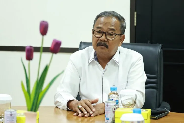 Muzli M Nur, Pentingnya Ketegasan Untuk Penataan Danau Singkarak dan Maninjau