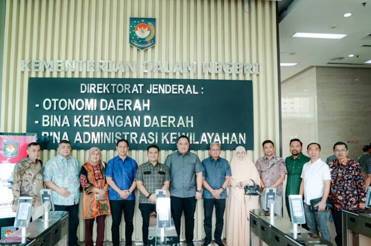 Tim Pansus Pembahasan Tatib DPRD Sumbar Lakukan Konsultasi Awal Kemendagri 