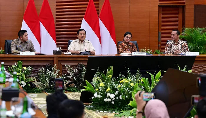 Didampingi Menkeu, Presiden Prabowo Kembali Tegaskan PPN 12 Persen Berlaku Hanya untuk Barang dan Jasa Mewah