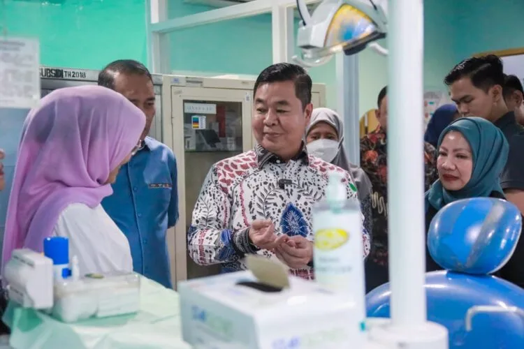 Dukung Program Pemeriksaan Kesehatan Gratis, Pj Gubernur Jakarta Tinjau Puskesmas Tanah Abang dan Tebet