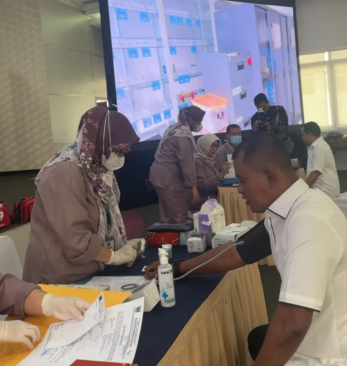 Jelang Pelantikan Kepala Daerah Terpilih, Jon Firman Pandu – Chandra Jalani Cek Kesehatan di Kemendagri