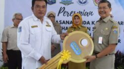 Sekda DKI Marullah Resmikan Gedung SKKT Kelurahan Duren Sawit yang Sudah Direhab