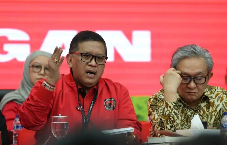 Maqdir Minta KPK Menunggu Praperadilan Hasto
